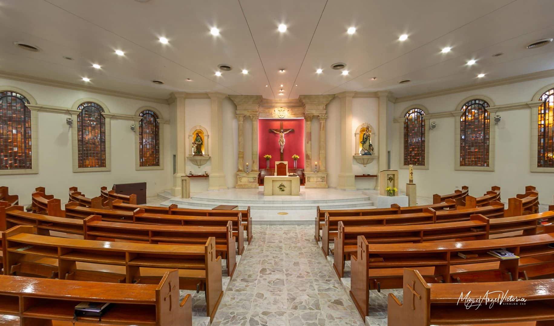 Interior de la capilla